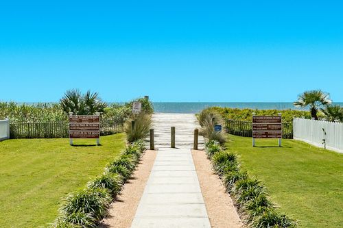 3803 Abalone Rd, Galveston, TX, 77554-0001 | Card Image
