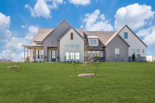 560 Aermotor Loop, Weatherford, TX, 76085-5802 | Card Image