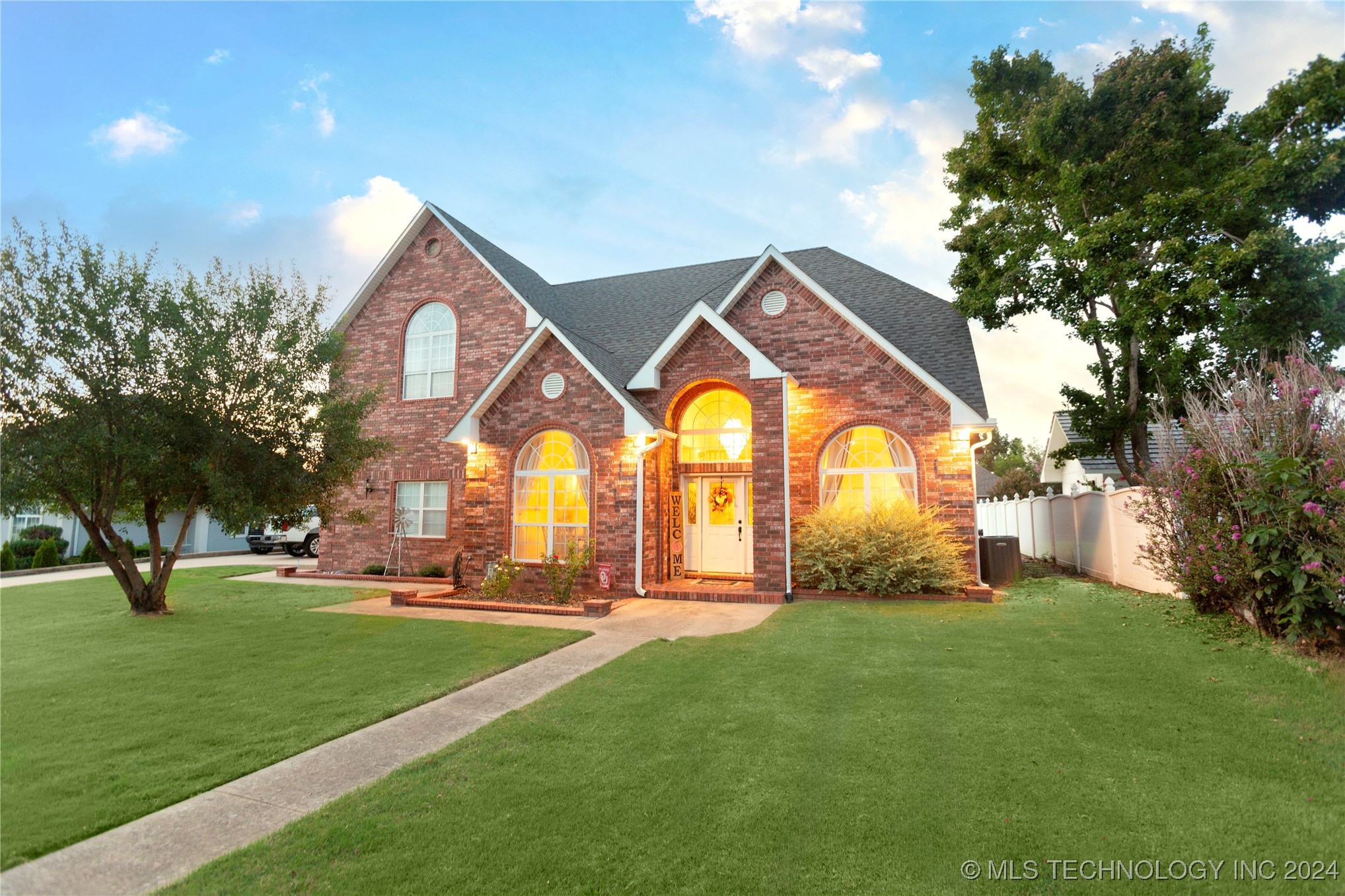 River Oaks , Mcalester, OK 74501