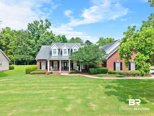 102 Brooks Blvd, Brewton, AL, 36426-4002 | Card Image