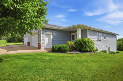 414 4th Ave Se, Lonsdale, MN, 55046-9412 | Card Image