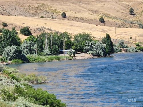 34559 Snake River Rd, Huntington, OR, 97907-5048 | Card Image