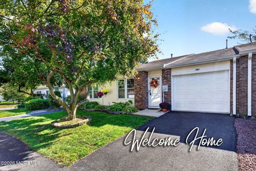162 Gayle Ct, Lakewood, NJ, 08701-7304 | Card Image