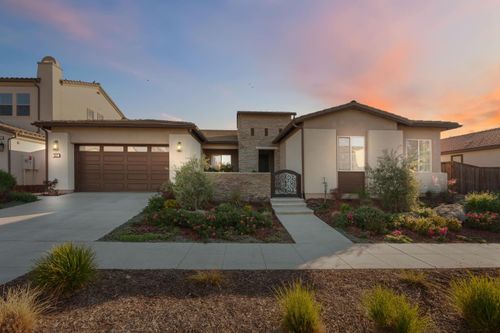 822 Overstone Ave, Madera, CA, 93636-8034 | Card Image