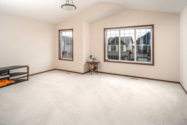 109 St Moritz Place Sw, House other with 3 bedrooms, 3 bathrooms and 4 parking in Calgary AB | Image 13
