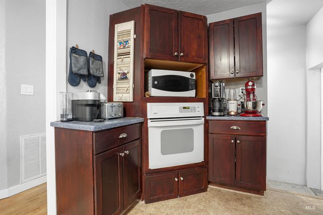 360 N 700 W, House other with 4 bedrooms, 3 bathrooms and 2 parking in Paul ID | Image 6