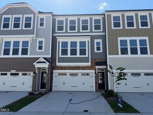 10027 Secluded Garden Dr, Apex, NC, 27523-8416 | Card Image