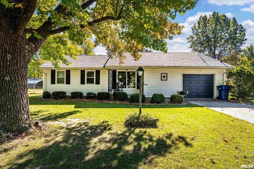 1514 E Cleveland St, West Frankfort, IL, 62896-3428 | Card Image