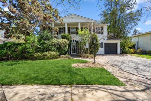 18 Herkimer Ave, Jericho, NY, 11753-1525 | Card Image