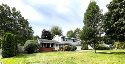 3000 Canterbury Dr, Midland, MI, 48642-6613 | Card Image