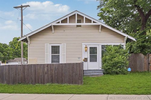 2803 E 3rd Street, Tulsa, OK, 74104 | Card Image