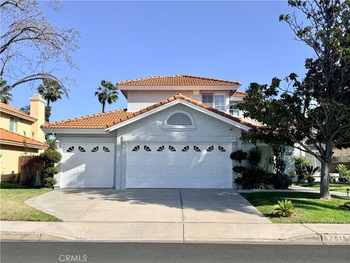 7919 San Pedro St, Fontana, CA, 92336-3767 | Card Image