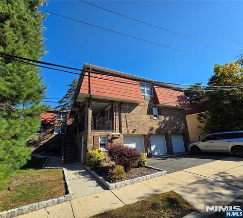 110 Elm St, Westwood, NJ, 07675-2138 | Card Image