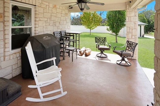 213 S Buffalo Pass, House other with 3 bedrooms, 2 bathrooms and 6 parking in Georgetown TX | Image 4