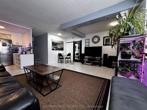 308-50 Lotherton Ptway, North York, ON, M6B2G7 | Card Image