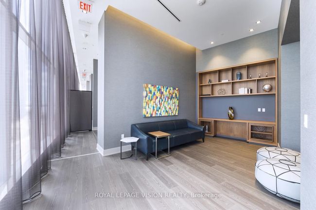 2104 - 10 York St, Condo with 2 bedrooms, 1 bathrooms and null parking in Toronto ON | Image 39