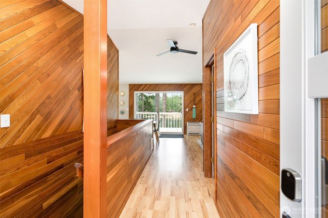 Inviting entry! | Image 10