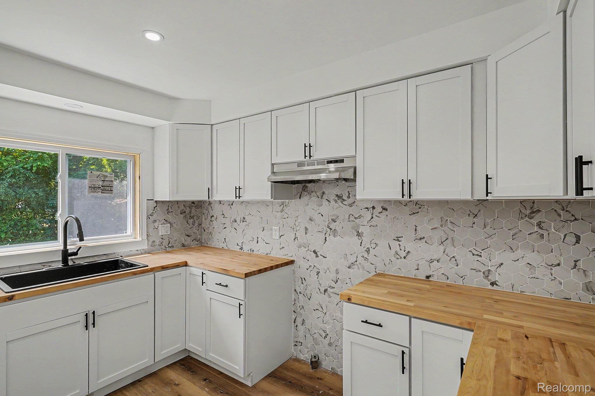 Residential in Mt Morris Township 3