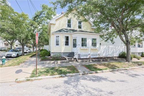41 Depew St, Providence, RI, 02907-3609 | Card Image