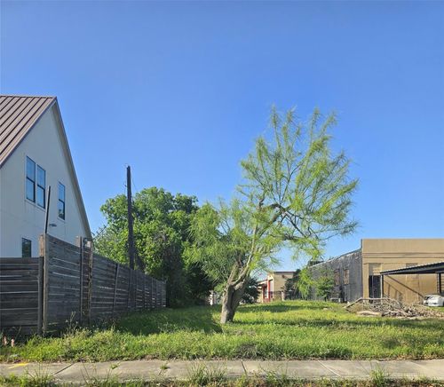 11114 Cullen Blvd, Houston, TX, 77047-1732 | Card Image