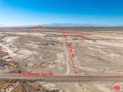 10305 Turner Rd, Niland, CA, 92257-9587 | Card Image