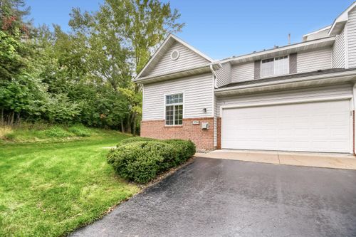 3710 Vermilion Ct S, Eagan, MN, 55122-3152 | Card Image