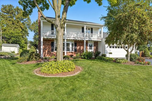 4653 Heritage Hills Cir, Bloomington, MN, 55437-2855 | Card Image