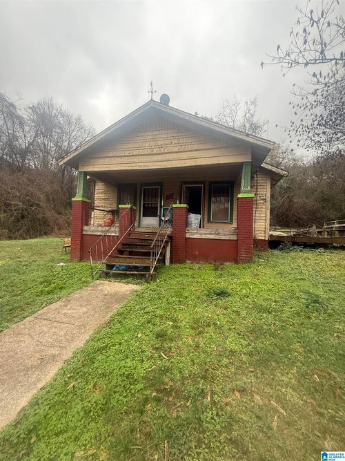 716 W 3rd St, ANNISTON, AL, 36201-5486 | Card Image