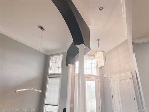 5612 Knob Hill Cir, Clarkston, MI, 48348-4860 | Card Image