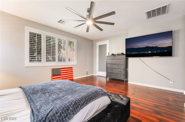 10259 Wolves Den Ln, House other with 4 bedrooms, 3 bathrooms and null parking in Las Vegas NV | Image 19