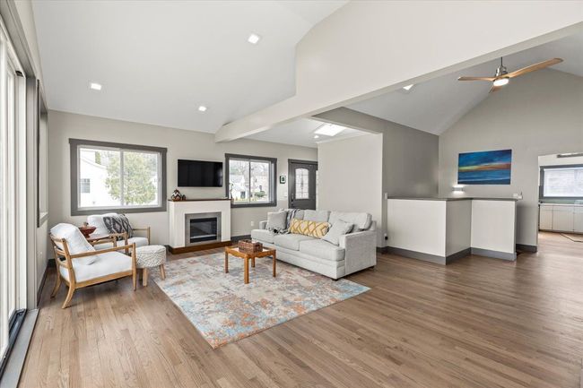 3965 Burnet Rd, House other with 2 bedrooms, 2 bathrooms and null parking in Commerce Twp MI | Image 14
