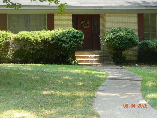 121 Leewood, Arkadelphia, AR, 71923-8217 | Card Image