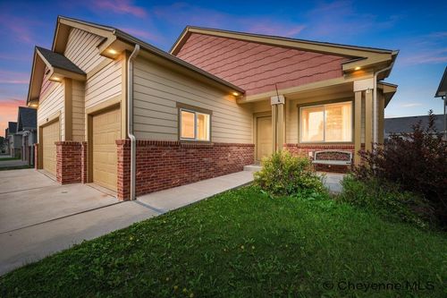 3604 Saratoga St, Cheyenne, WY, 82001 | Card Image