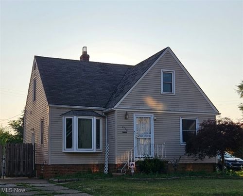 4748 E 88th St, Garfield Heights, OH, 44125-1336 | Card Image