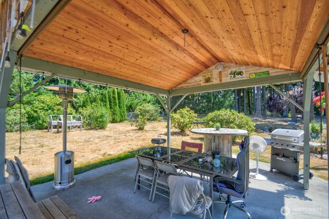 930 Tipsoo Loop N, House other with 2 bedrooms, 2 bathrooms and 2 parking in Rainier WA | Image 28