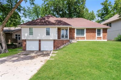 11212 E 75th Terrace, House other with 4 bedrooms, 2 bathrooms and null parking in Raytown MO | Image 1