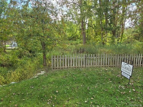 VL E Glass Road, Brandon Charter Township, MI, 48462 | Card Image