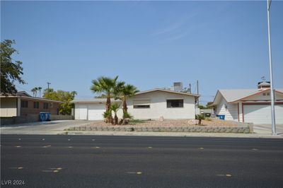 5312 W Oakey Boulevard, House other with 4 bedrooms, 1 bathrooms and null parking in Las Vegas NV | Image 1