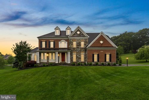 8800 Primula Dr, Laytonsville, MD, 20882-3826 | Card Image