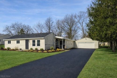 9431 Briar Dr, Streetsboro, OH, 44241-5507 | Card Image