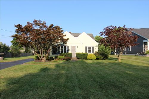 908 N Greece Rd, Greece, NY, 14626-1029 | Card Image