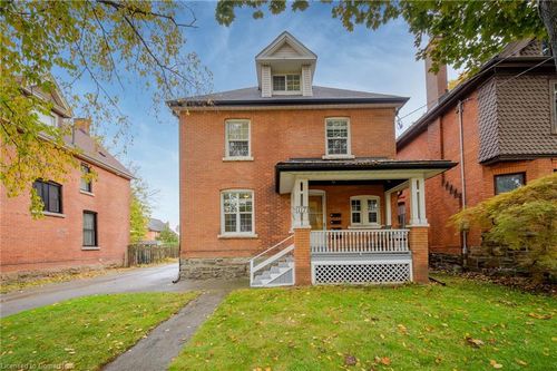 117 Fairleigh Ave S, Hamilton, ON, L8M2K4 | Card Image