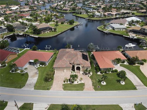 600 Macedonia Dr, Punta Gorda, FL, 33950-8009 | Card Image