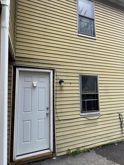 145 Rear Hudson St, Johnstown, PA, 15901-2318 | Card Image