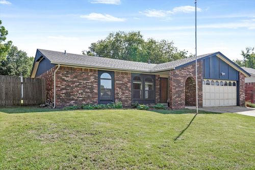 1233 W Memphis St, Broken Arrow, OK, 74012-5040 | Card Image