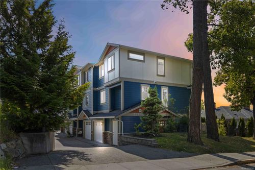 4-521 Foster St, Esquimalt, BC, V9A6R8 | Card Image