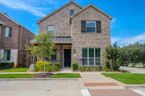 2208 Royal Crescent Dr N, Flower Mound, TX, 75028-5656 | Card Image