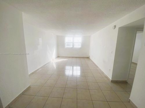 apt-222-666 W 81st St, Hialeah, FL, 33014-4146 | Card Image