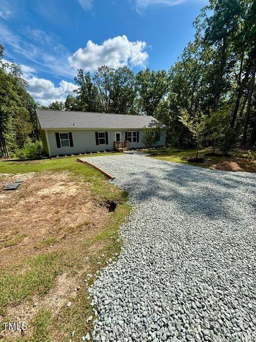 979 Natchez Trce, Fuquay-Varina, NC, 27526-9818 | Card Image