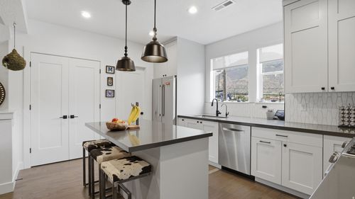 116-250 N 100 W, Provo, UT, 84601-2838 | Card Image